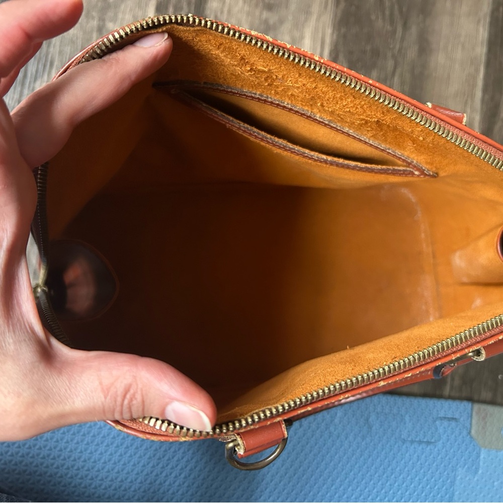Louis Vuitton Epi Alma PM Kenya Fawn - Picture 13 of 16